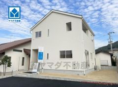 スーパー・コンビニ・ドラッグストアまで徒歩7分圏内＾＾