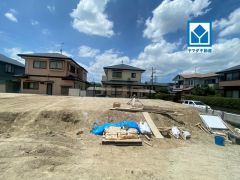 西鉄天神大牟田線「白木原」駅自転車で約13分（2ｋｍ）西鉄バス「きじがお公園」停徒歩2分＾＾