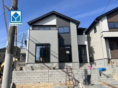 コンビニまで徒歩3分、ドラッグストアまで徒歩9分＾＾周辺環境充実＾＾