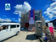 篠栗駅まで徒歩10分。コンビニ徒歩7分。スーパー徒歩8分。