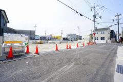 前面道路は東側4.9ｍ。西鉄バス「西鉄後藤寺営業所」停まで徒歩1分＾＾通勤や通学に便利＾＾