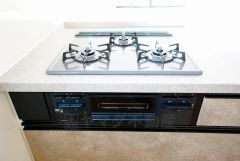 3口コンロなので、効率よく調理ができます。毎日のお料理が楽しくなりますね。