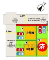 2号棟。カースペースは停めやすい並列駐車2台付き。