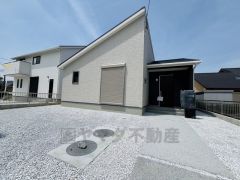 オール電化。並列駐車2台。お庭付き。 JR田川後藤寺駅まで自転車で約12分＾＾敷地面積広々55坪以上＾＾コンビニ・スーパーまで徒歩10分圏内お買い物が便利＾＾