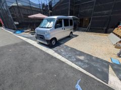 カースペースは並列4台＾＾ご夫婦で1台ずつとご友人や急な来客があっても安心です＾＾