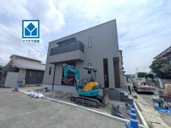 須恵ICまで車で約12分（3.8ｋｍ）スーパー・コンビニまで徒歩9分。周辺環境充実＾＾