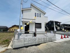 オール電化。並列駐車2台。お庭付き。 JR田川後藤寺駅まで自転車で約12分＾＾敷地面積広々67坪以上＾＾コンビニ・スーパーまで徒歩10分圏内お買い物が便利＾＾