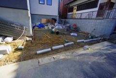 駐車スペースはゆとりある2台分を確保。マイカー用に、お客さま用に、余裕を持ってご利用いただけます。