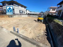2号棟。須恵第三小学校まで徒歩約8分（約500ｍ）。新生活におススメな物件をご紹介させていただきます＾＾是非お問合せ下さい＾＾