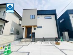 オール電化。敷地面積51坪＾＾2F洋室4部屋＾＾リビング階段＾＾西鉄バス「大城二丁目第一」停まで徒歩5分＾＾コンビニまで徒歩6分。イオン乙金ショッピングセンターまで徒歩12分。車で4分（1.1ｋｍ） 
