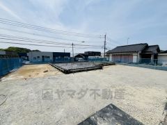 現地（2025年4月）撮影写真。 2025年7月下旬完成予定。 同一ハウスメーカー物件内覧可能です。お気軽にお問い合わせください＾＾
