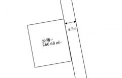 区画図。前面道路は公道東側約4ｍ。大型車の通行がほとんどなく、騒音や振動が少ないので静かで快適な生活を送れます。