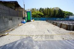 現地（2025年4月）撮影写真。 2025年7月完成予定。 同一ハウスメーカー物件内覧可能です。 お気軽にお問い合わせください＾＾