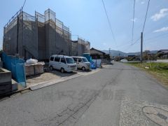 車の通行が少なく小さなお子様がいるご家庭でも安心して過ごせます＾＾