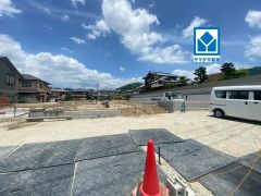 西鉄天神大牟田線「白木原」駅自転車で約13分（2ｋｍ）西鉄バス「きじがお公園」停徒歩2分＾＾