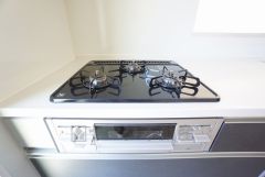 3口コンロなので、効率よく調理ができます。毎日のお料理が楽しくなりますね。