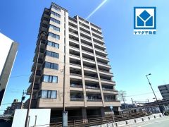 コンビニ徒歩1分圏内。スーパー徒歩4分。周辺環境充実＾＾