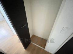 2階廊下収納。