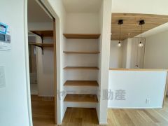 リビング収納。