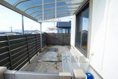 陽当たりが良くお洗濯物が乾きやすいです＾＾