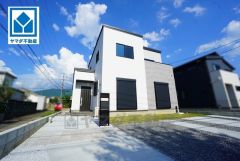 オール電化住宅＾＾2階全室6帖以上。和室あり、ＷＩＣ付き＾＾コスモス徒歩9分。バス停徒歩7分。