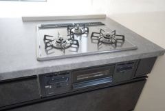 3口コンロなので、効率よくお料理が楽しめます。毎日のお料理も楽しくなりますね＾＾