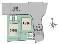 2号棟。カースペースは停めやすい並列駐車2台付き。