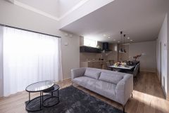 統一感があり、落ち着いた雰囲気のLDKでゆったり寛げそうですね＾＾