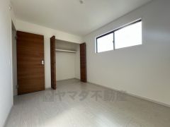 全居室に収納完備。下段を引き出し収納にするなど、空いたスペースを有効活用すれば収納力がグッと高まります。常に整理整頓されたお部屋は気持ちがいいです＾＾