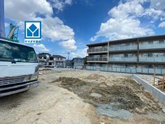 ＪＲ鹿児島本線「水城」駅徒歩5分。西鉄バス「特別史跡水城跡西門前」停徒歩4分＾＾