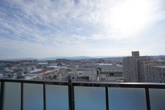 現地からの眺望 最上階で目の前に視界を遮る建物も無く眺望良好です＾＾ 南東向きワイドバルコニーで日当たり風通し良好＾＾