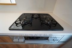 3口コンロなので、効率よくお料理が楽しめます。毎日のお料理も楽しくなりますね＾＾