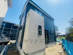 ＪＲ香椎線、地下鉄空港線、ＪＲ篠栗線の3沿線利用でき通勤や通学などに便利です＾＾コンビニ・ドラックストアまで徒歩10分圏内＾＾