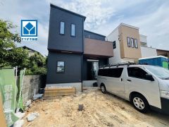 JR酒殿駅まで徒歩4分。洋室4部屋。並列駐車2台。スーパー・コンビニ・ドラッグストア徒歩10分圏内。お買い物が便利＾＾
