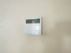 キッチン横に給湯器リモコンを設置していますので、忙しい時間帯でもスイッチ一つでお風呂の用意ができますよ＾＾