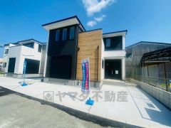 快適でゆとりのある生活空間で新生活を始めましょう^^10年間の瑕疵保証が付いた安心の新築戸建。最新の設備で気持ちの良い新生活を送りませんか。