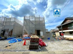 スーパー・コンビニ・ホームセンターまで徒歩5分圏内＾＾周辺環境が充実＾＾