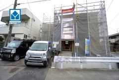 ＪＲ篠栗線「篠栗」駅まで徒歩13分。西鉄バス「勢門小学校」停まで徒歩8分。通勤や通学に便利です＾＾