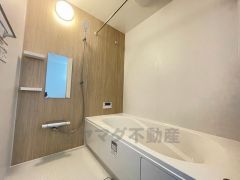 1日の疲れを癒すくつろぎのバスルーム。