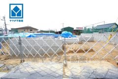 西鉄天神大牟田線「桜並木」駅まで徒歩約23分＾＾JR鹿児島本線「南福岡」駅まで徒歩約35分＾＾