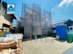 スーパーまで徒歩3分。コンビニまで徒歩5分。イオンモール福岡：車で約7分。2ｋｍ 須恵中央駅まで自転車で約14分＾＾2.1ｋｍ