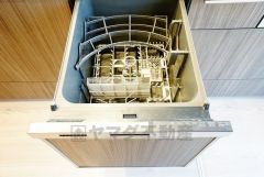 同仕様写真。家事の時間が短縮できる食器洗浄乾燥機付。後片付けもラクラクです。