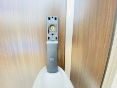 かざすだけで開閉できる、タッチキー採用の玄関。お買い物帰りで、両手がふさがってきても簡単に中に入れます＾＾
