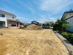 現地（2025年5月）撮影写真。 2025年6月完成予定。 同一ハウスメーカー物件内覧可能です。 お気軽にお問い合わせください＾＾