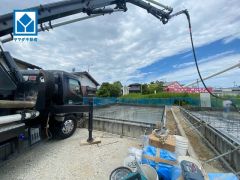 1号棟。水城小学校まで徒歩約8分（約550ｍ）。お気に入りの家具とインテリアでステキな部屋を作りましょう。