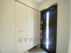 たっぷり収納できるシューズボックスです。家族全員の靴がきれいに整頓できます。