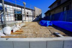 駐車スペースとは別にお庭もついております。広さも十分あるので、ガーデニングやBBQなど楽しみの増えるお庭です＾＾