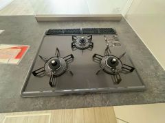 3口コンロなので、効率よくお料理が楽しめます。毎日のお料理も楽しくなりますね＾＾