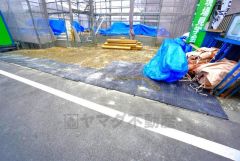 駐車スペースはゆとりある4台分を確保。マイカー用に、お客さま用に、余裕を持ってご利用いただけます。