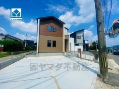ＪＲ香椎線「新原」駅まで徒歩6分。西鉄バス「新原」停まで徒歩2分＾＾